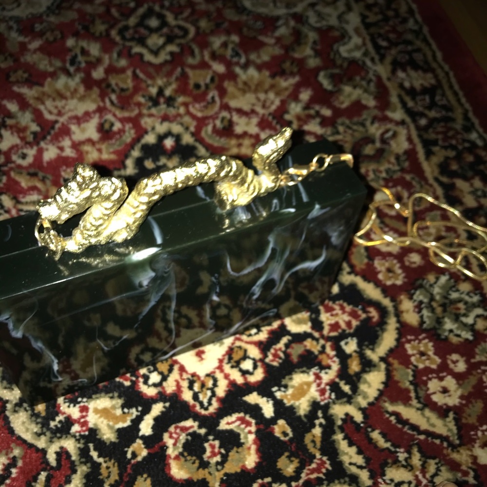 Resin Blackish Green Marble